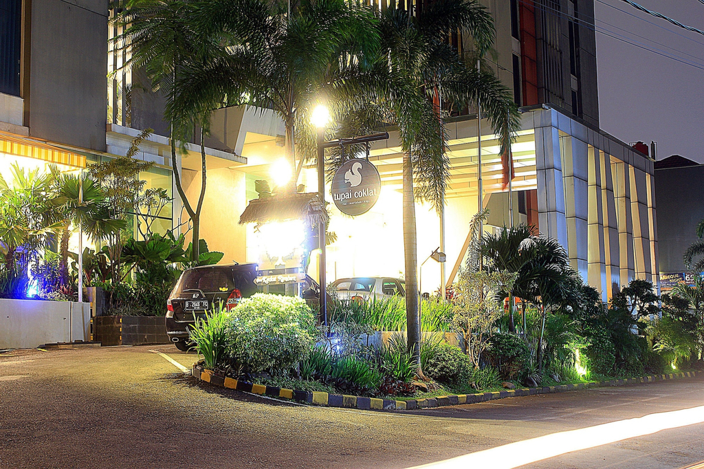 ZEN Premium Setrawangi Raya, Bandung