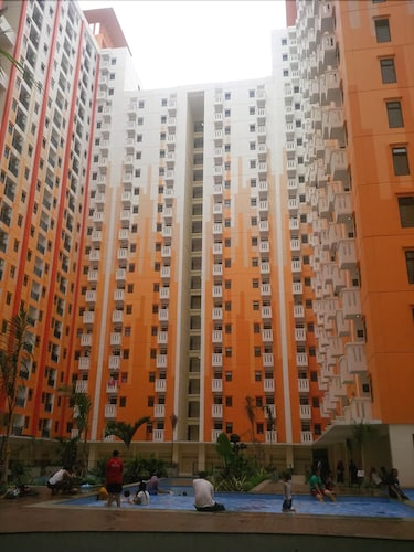 WhiTe RooMs Bekasi, Bekasi