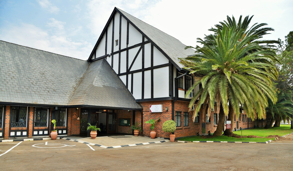 Cresta Churchill, Bulawayo