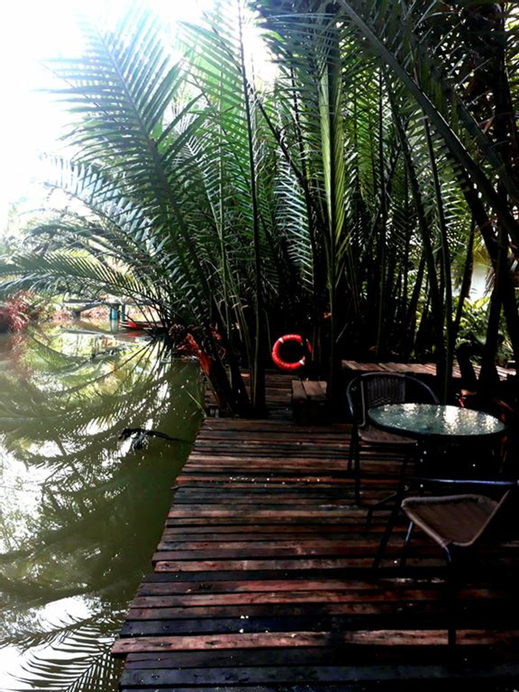 Baan Klangsuan Bang Korbua, Phra Pra Daeng