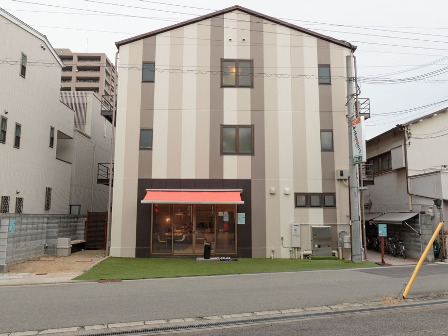 J-Hoppers Osaka Universal, Osaka