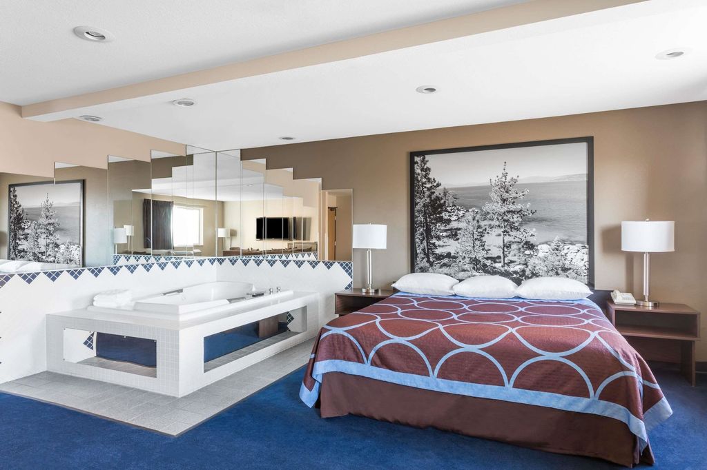 Super 8 by Wyndham Sparks/Reno Area, Washoe