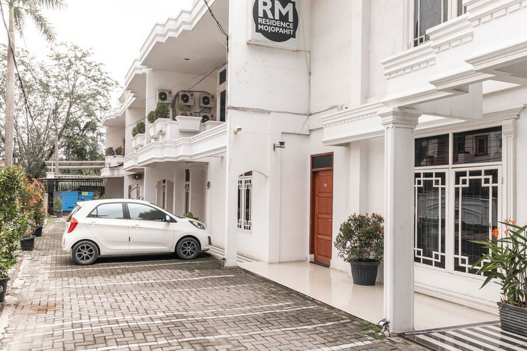 RedDoorz @ Jalan Mojopahit Medan, Medan