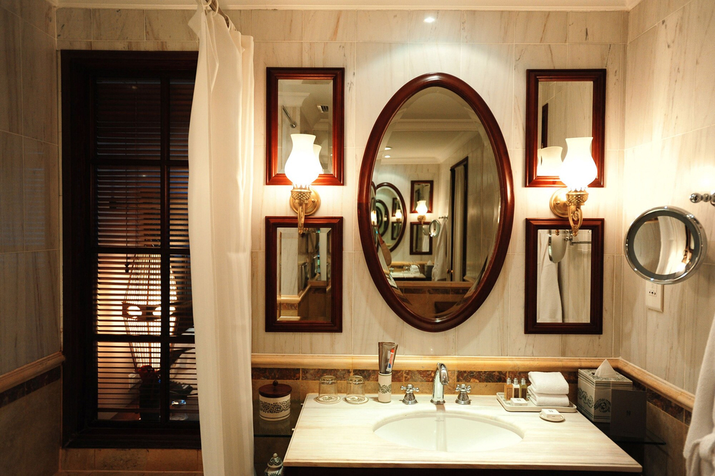 Bathroom 7