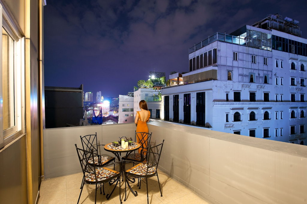 Adora Hotel, Quận 1