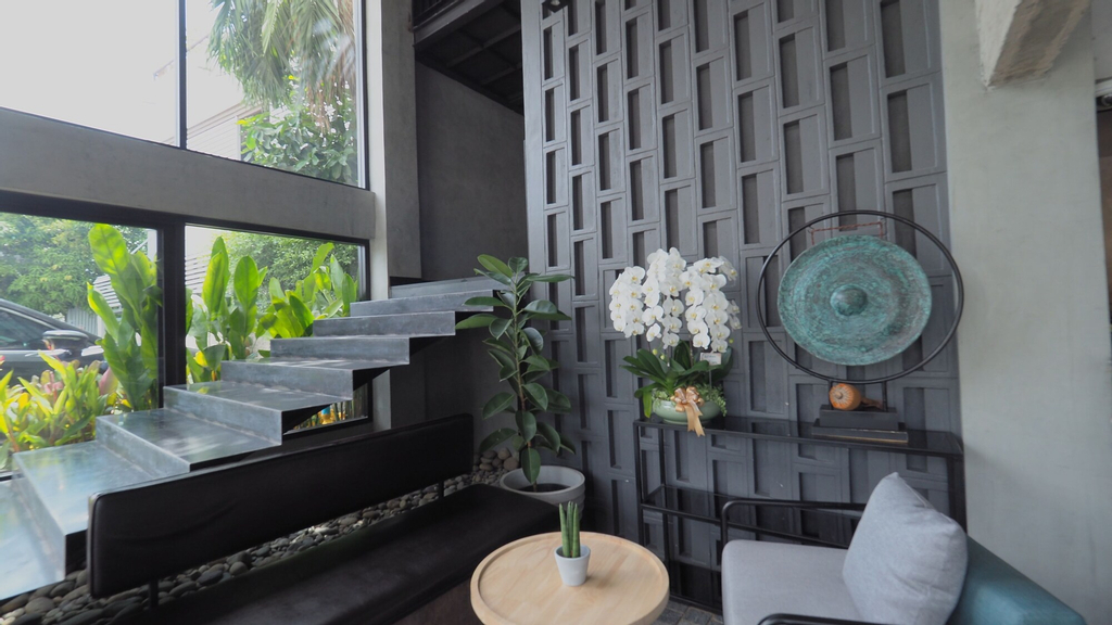 The Ex Capital Hotel, Khlong San