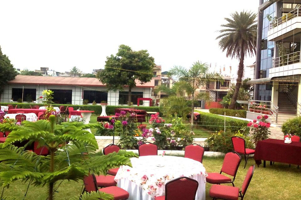 Hotel River Crown, Lumbini