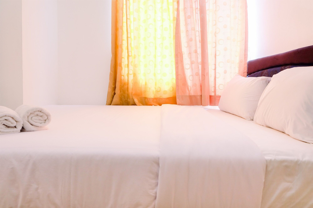 Comfy 2BR at Green Palace Kalibata City Apartment near Shopping Mall By Travelio, Jakarta Selatan