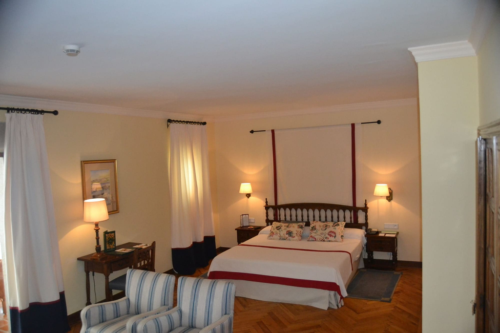 Parador De Ribadeo Lugo, Lugo
