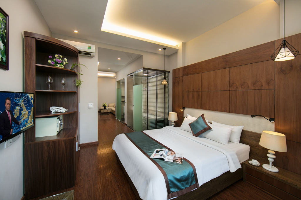 Bonne Nuit Hotel, Hoàn Kiếm