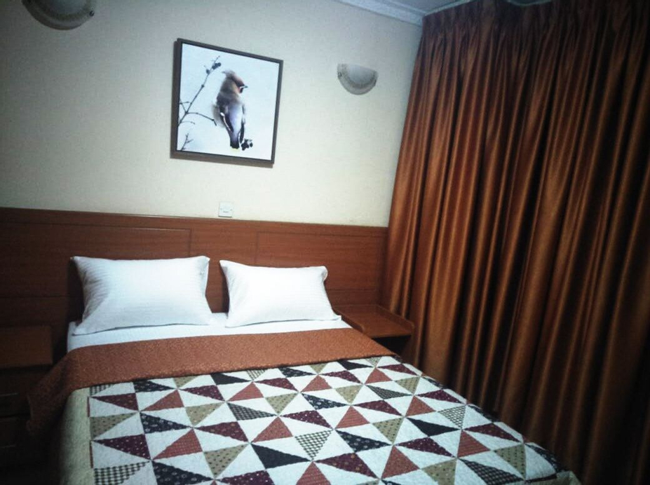 Hotel Enkeleshe, Kajiado East