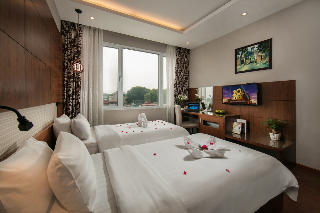 Bonne Nuit Hotel, Hoàn Kiếm
