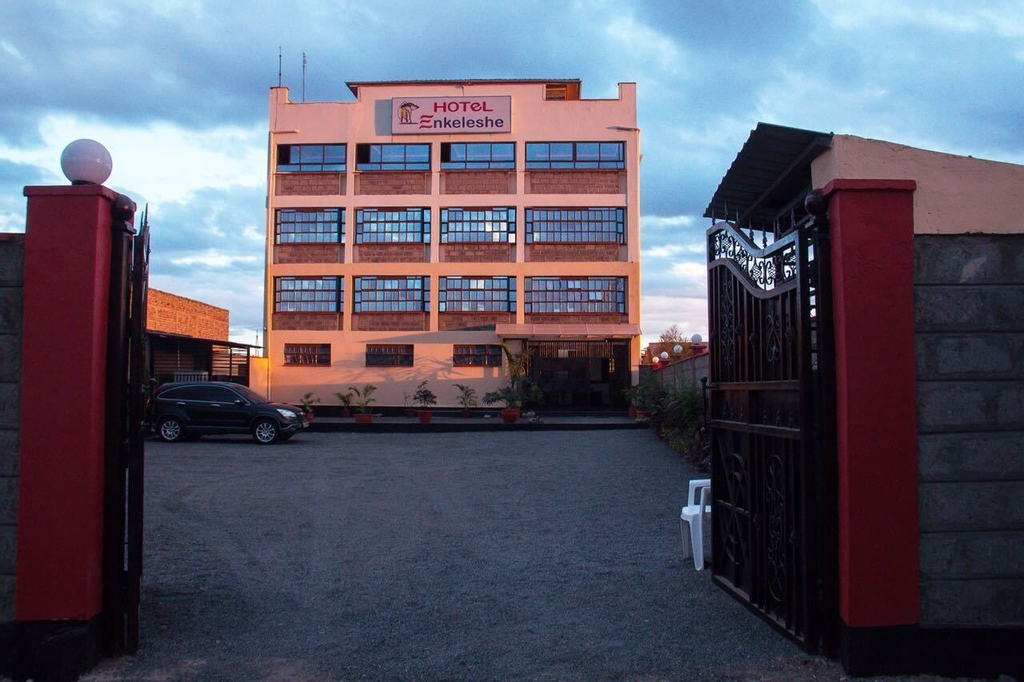 Hotel Enkeleshe, Kajiado East