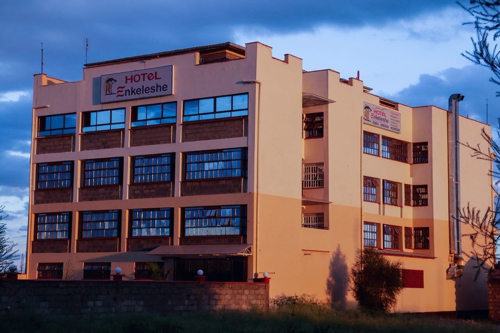 Hotel Enkeleshe, Kajiado East