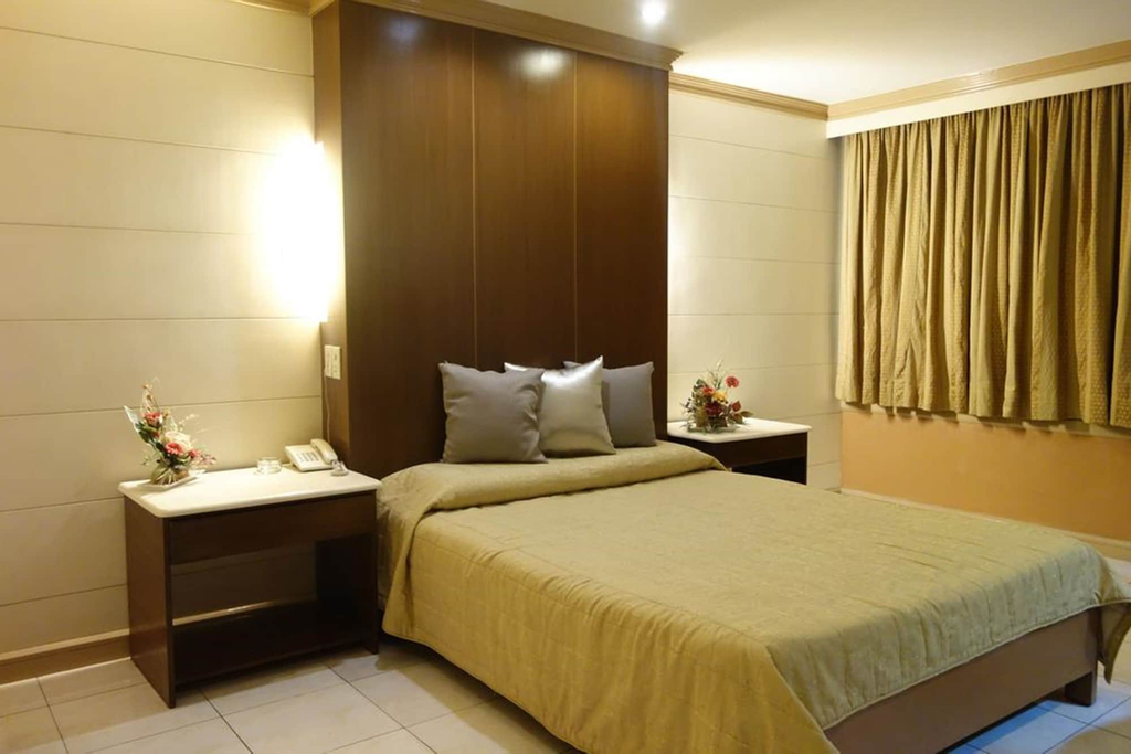 Etsu Hotel, Tacloban City