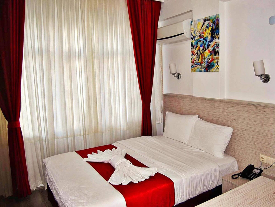 Ferah Hotel, Sürmene