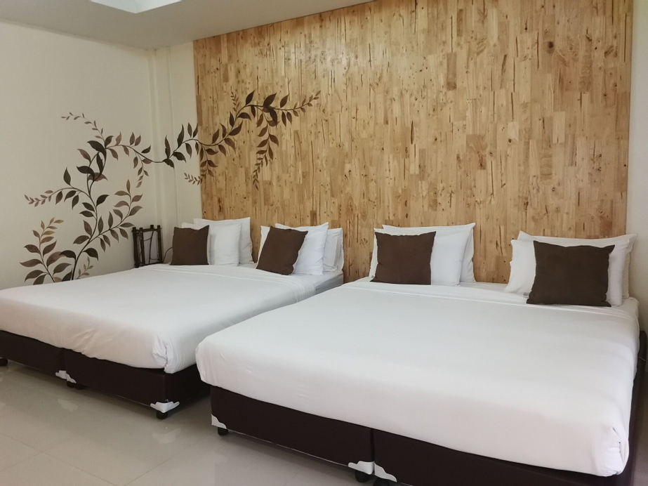 At-Pran Resort, K. Sam Roi Yot