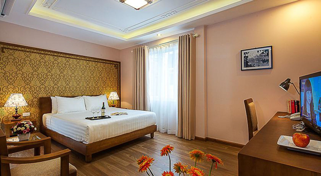 Spring Flower Hotel, Hoàn Kiếm