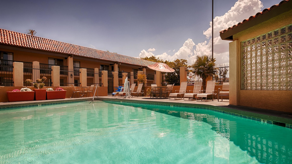 Best Western Plus A Wayfarer's Inn And Suites, Mohave