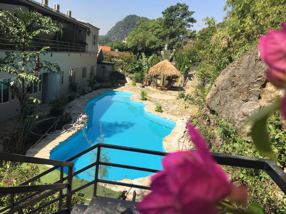 Trang An Secret Garden, Hoa Lư
