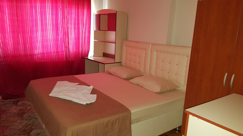 Kule Apart, Merkez