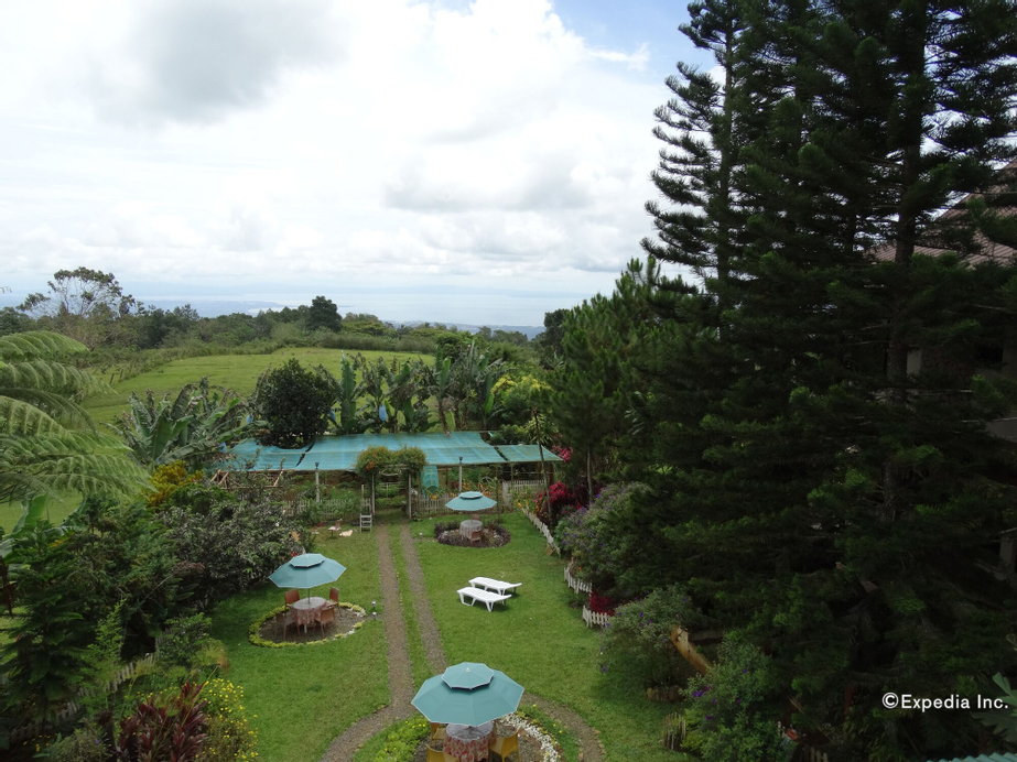 Eden Meadows Vacation Home, Davao City