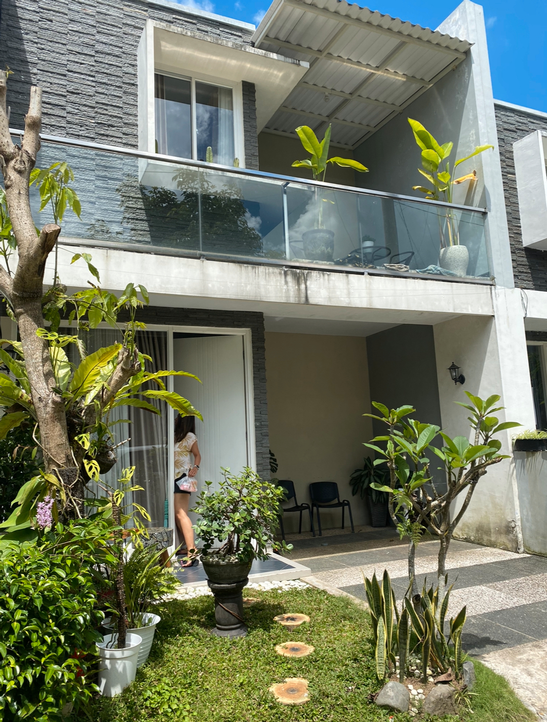 userImage-3
