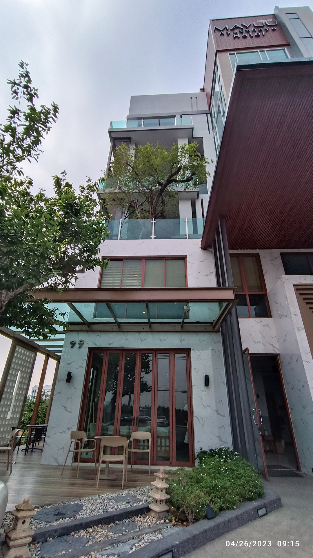 userImage-16