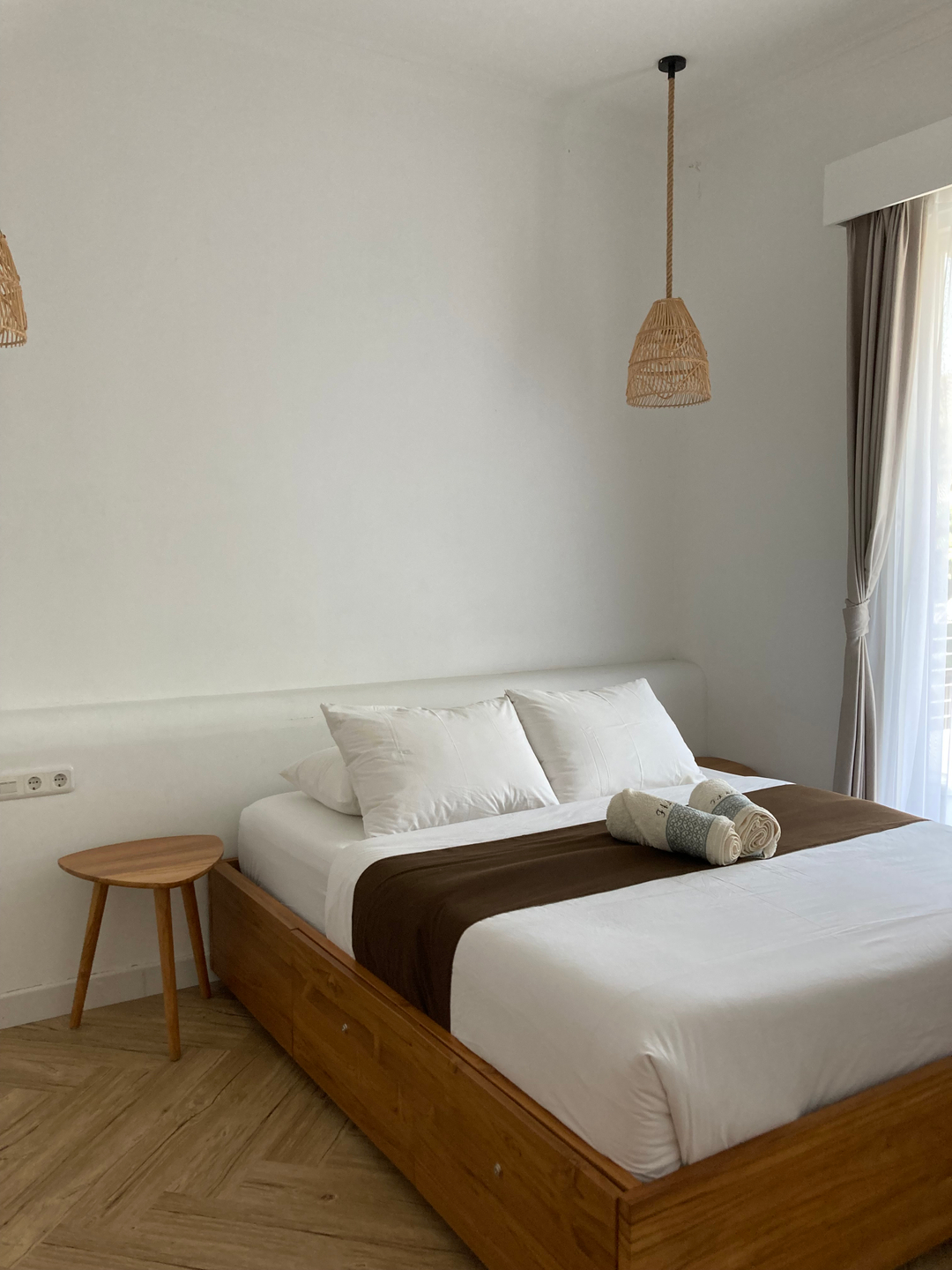 userImage-16