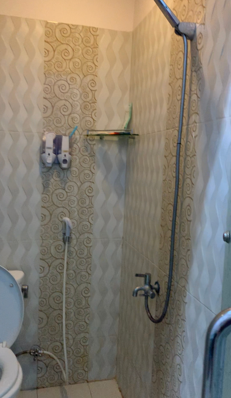 userImage-3
