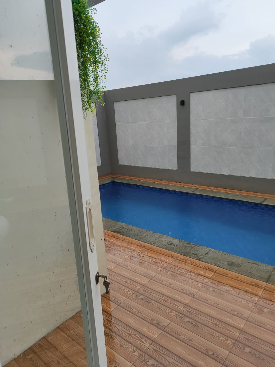 userImage-3