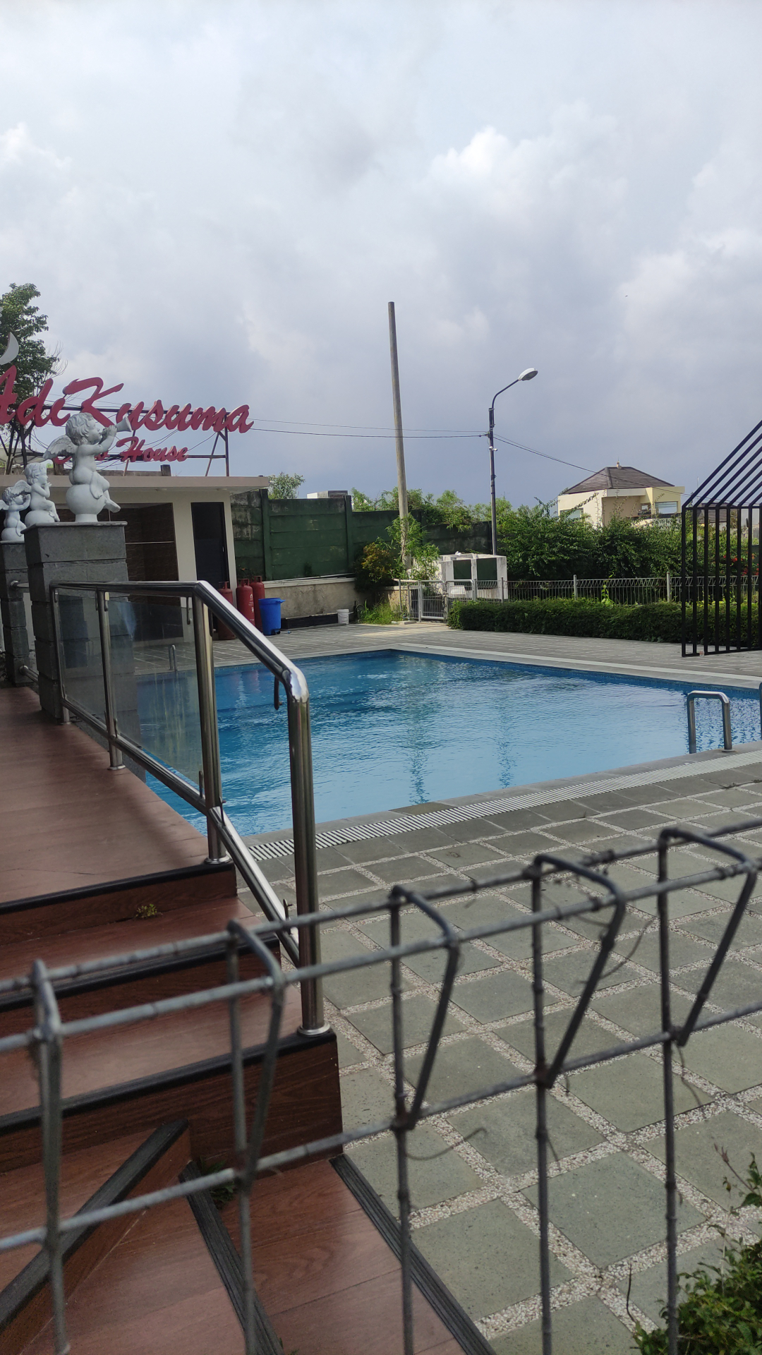 userImage-8