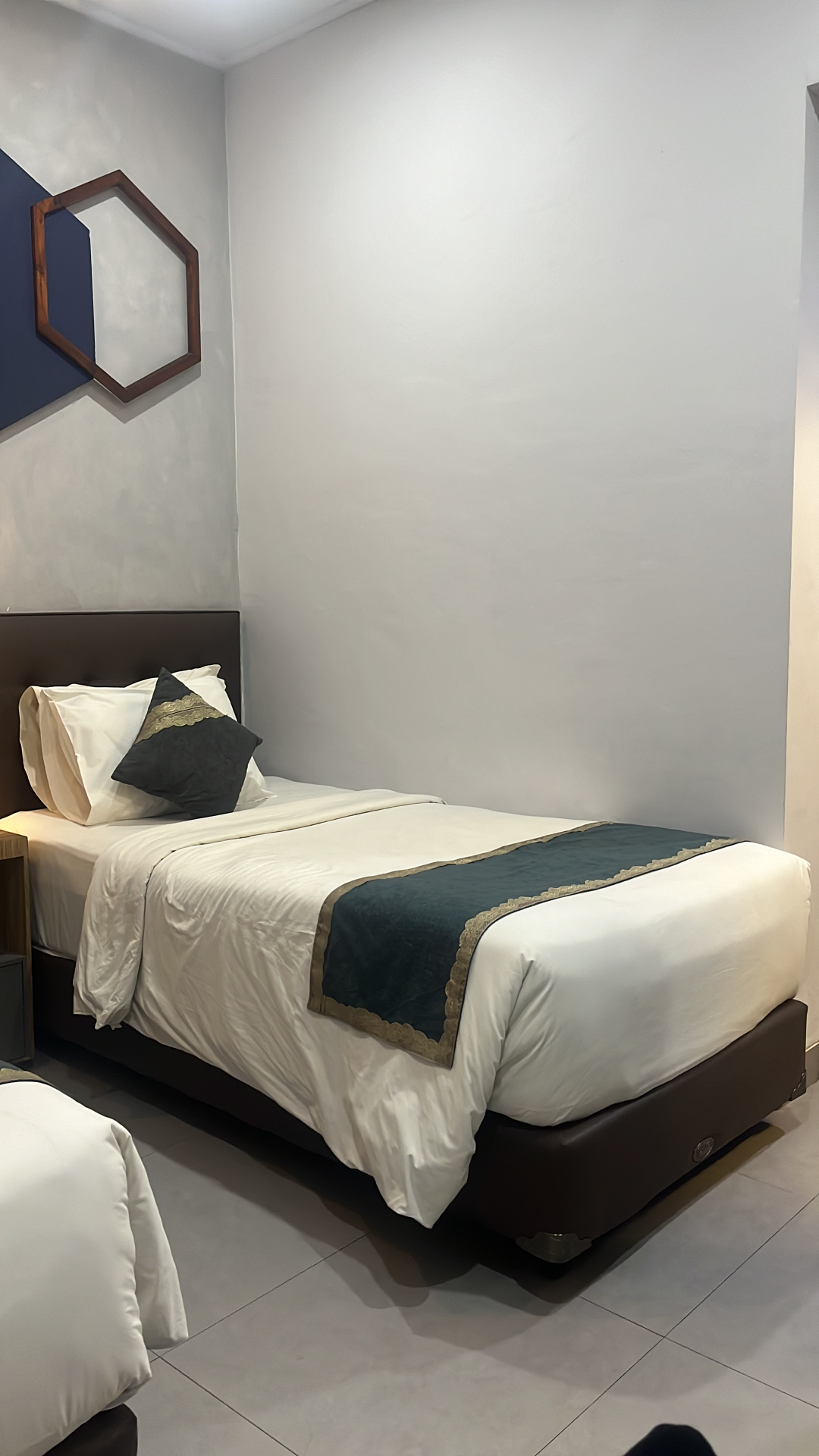 userImage-16