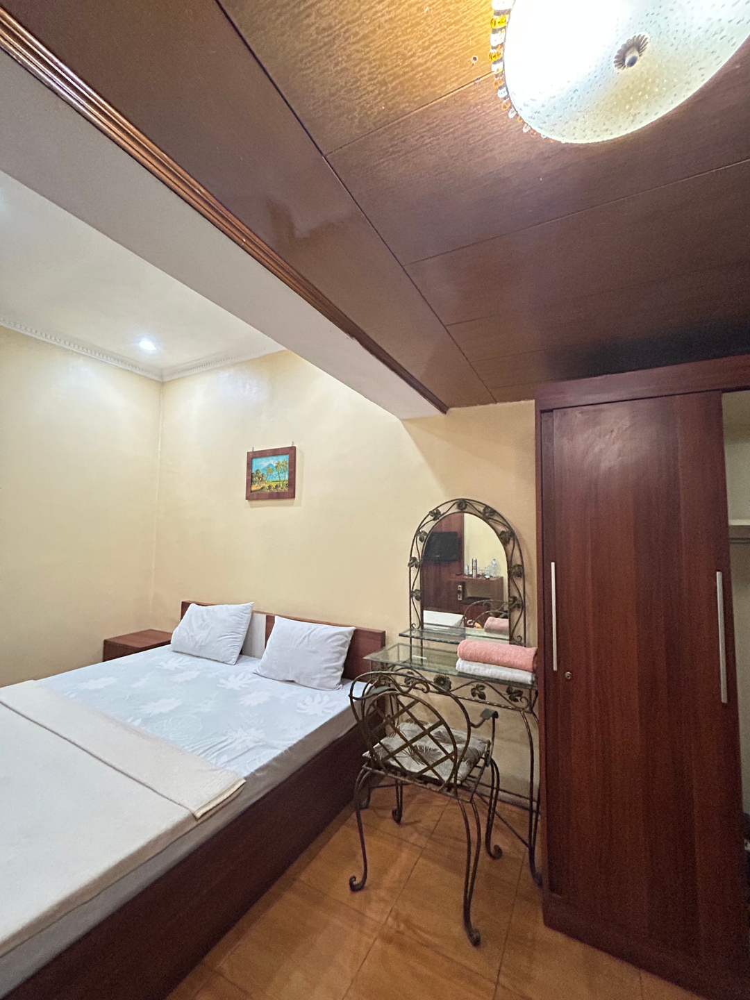 userImage-8