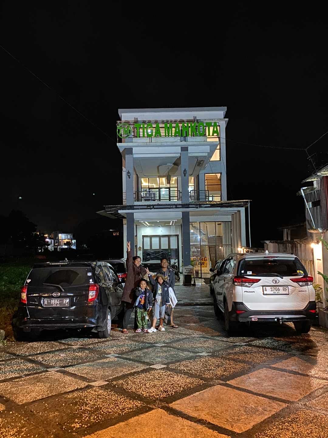 userImage-13