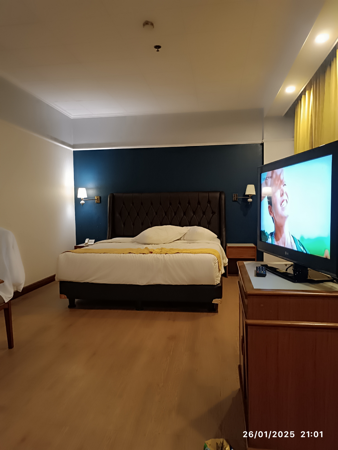 userImage-16