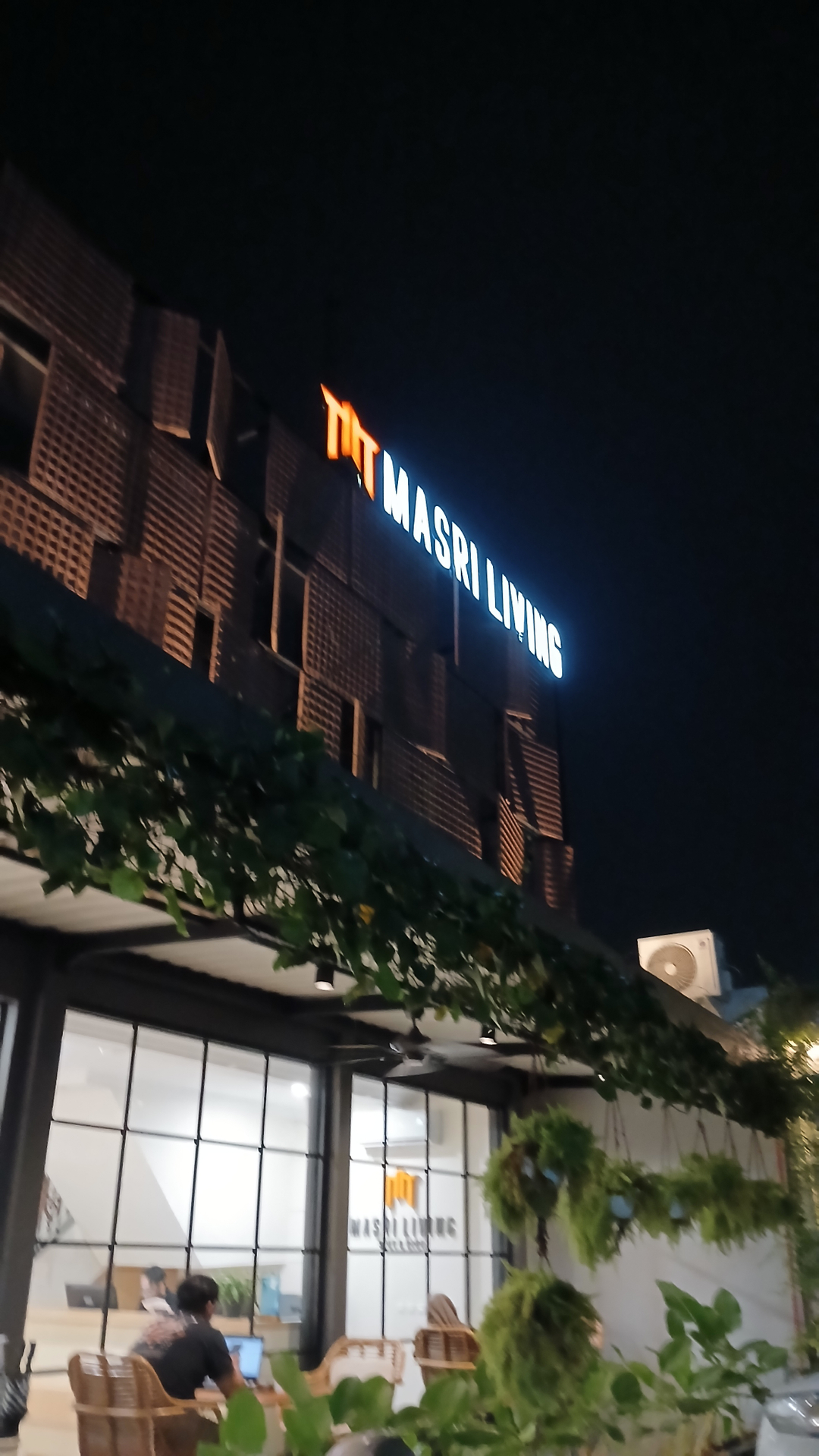 userImage-4