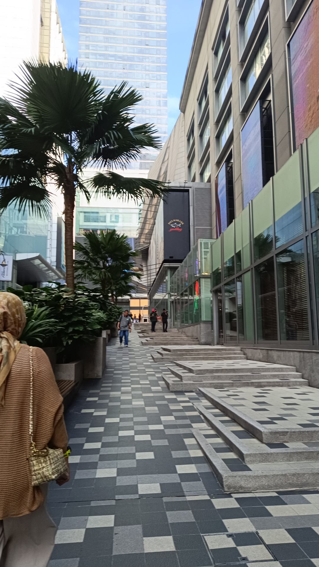 userImage-17