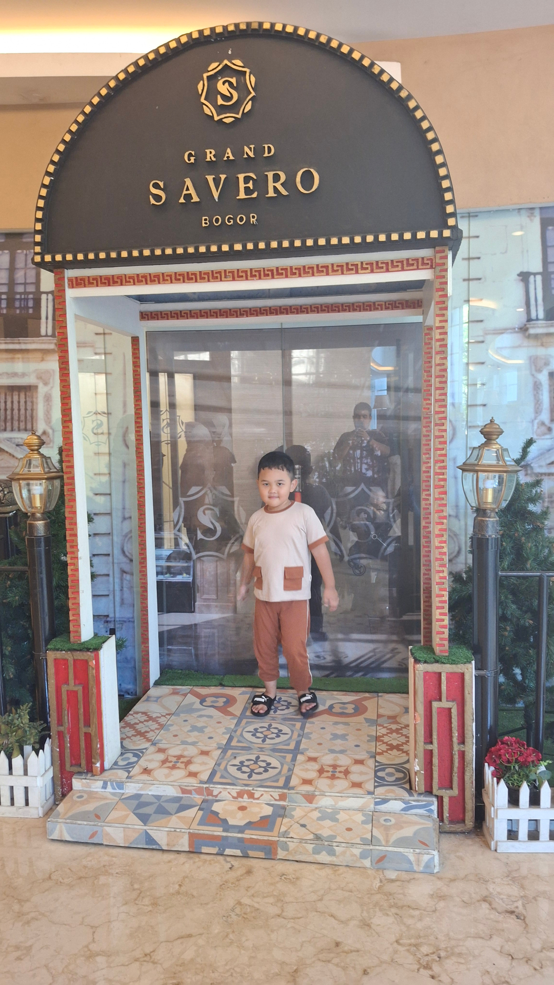 userImage-16