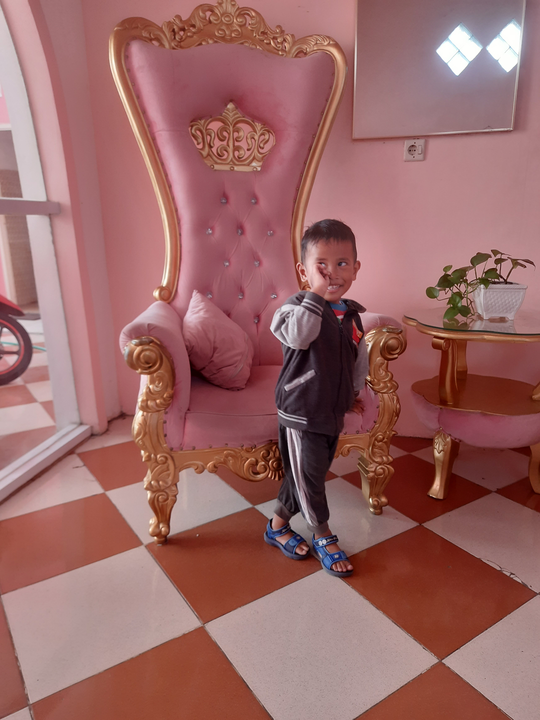 userImage-17