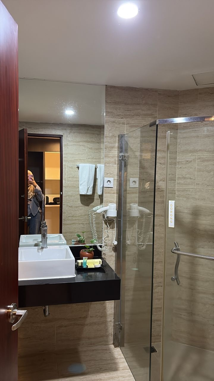 userImage-1