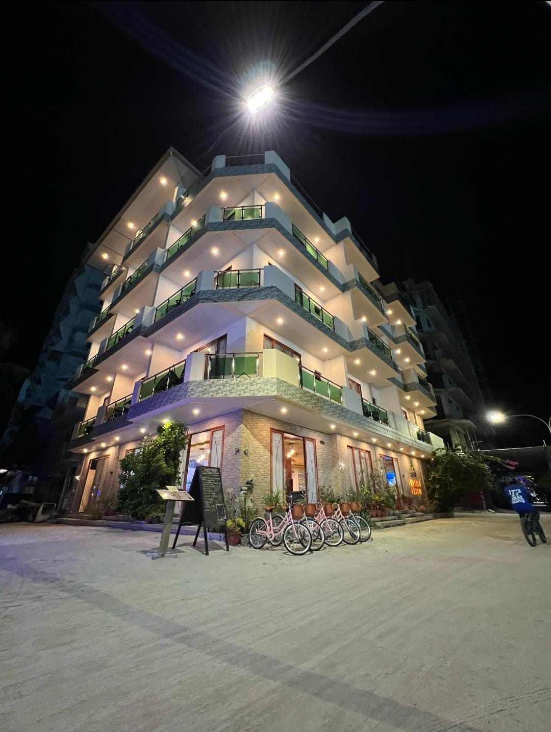 userImage-1