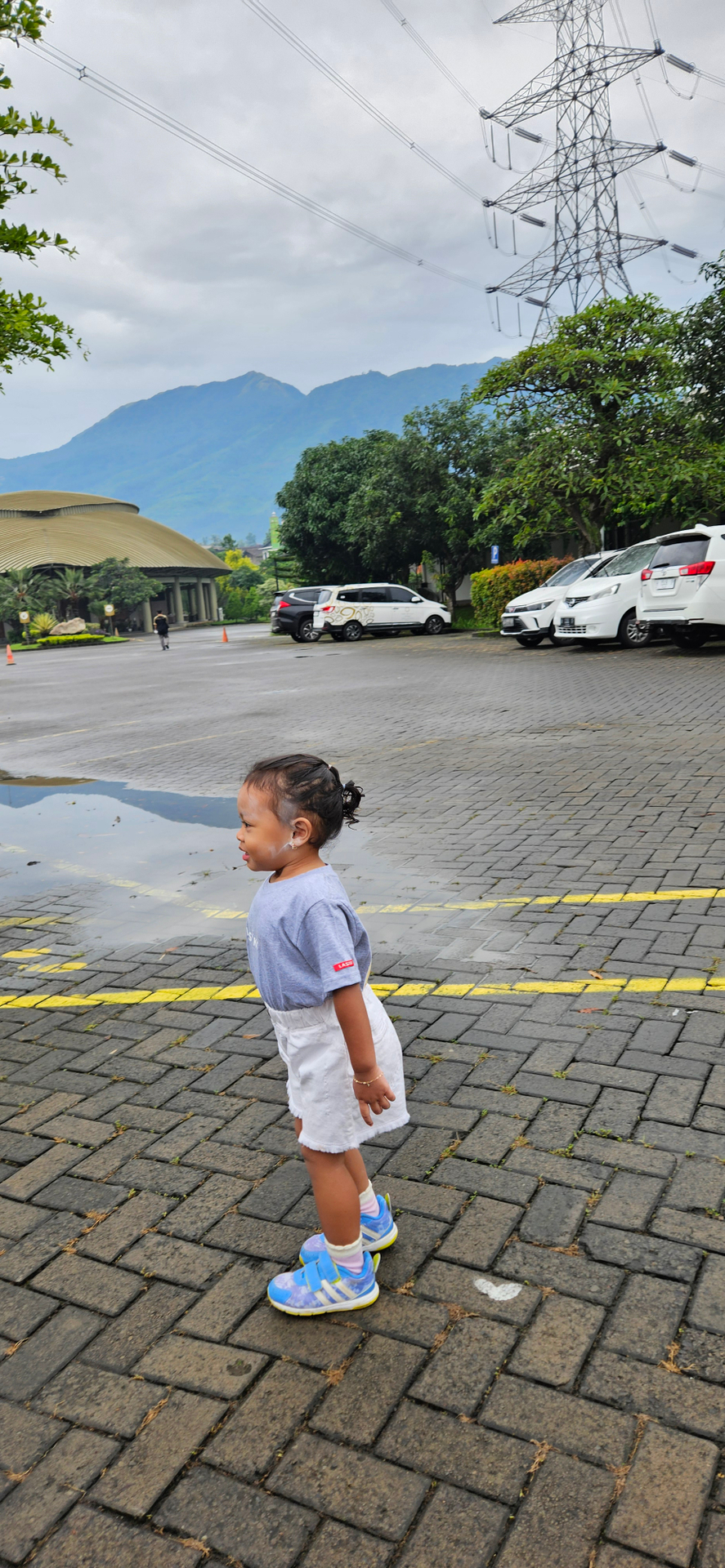 userImage-3