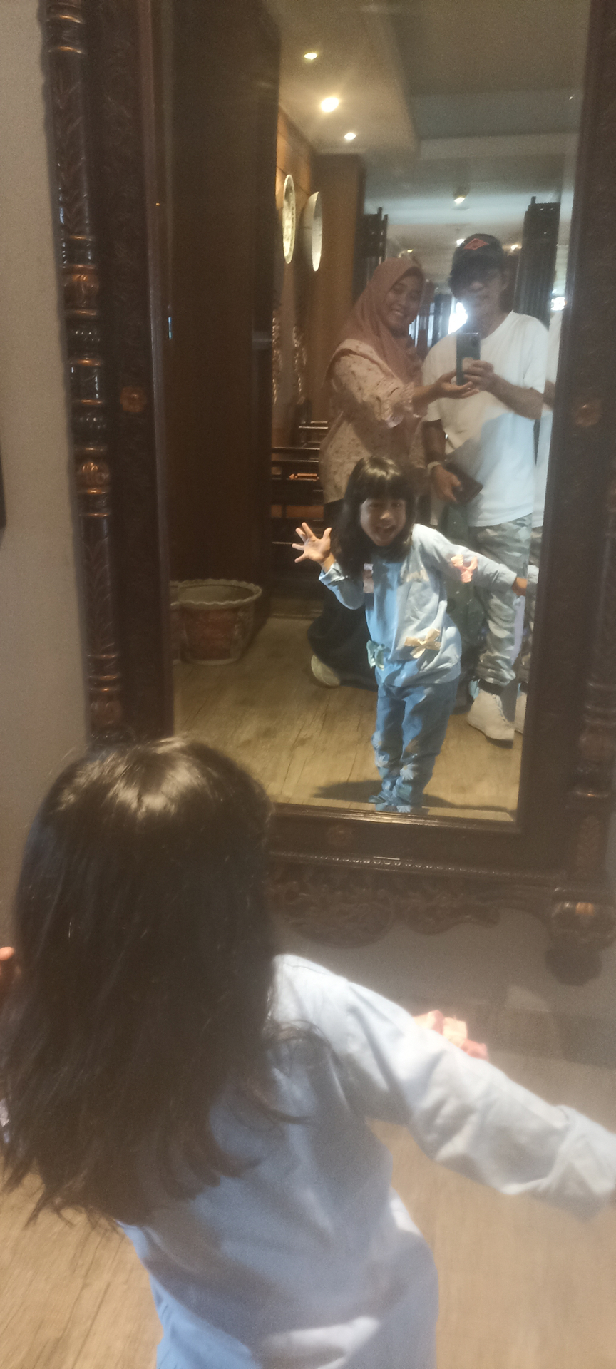 userImage-8