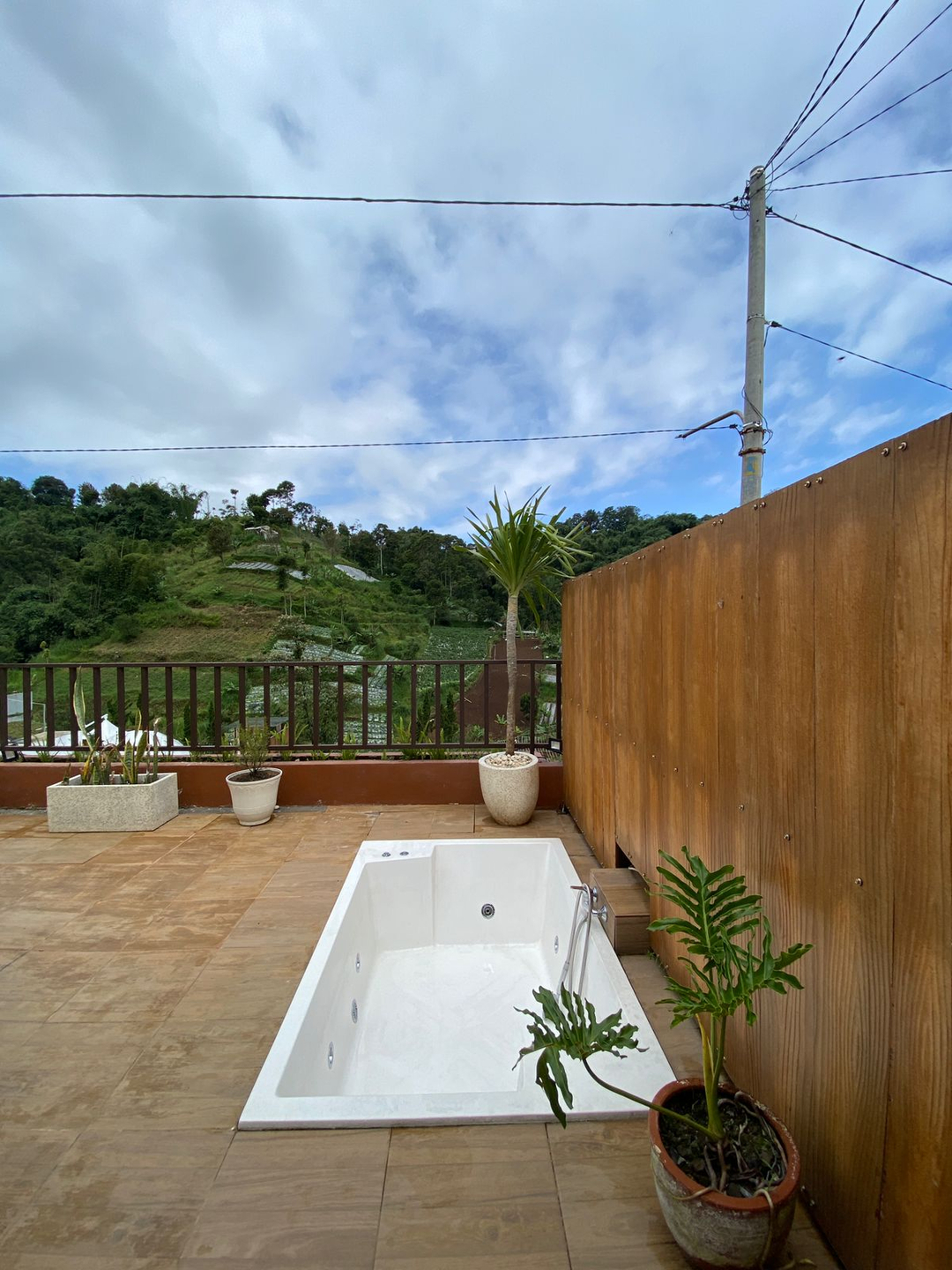 userImage-16