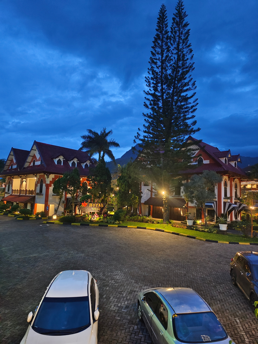userImage-3