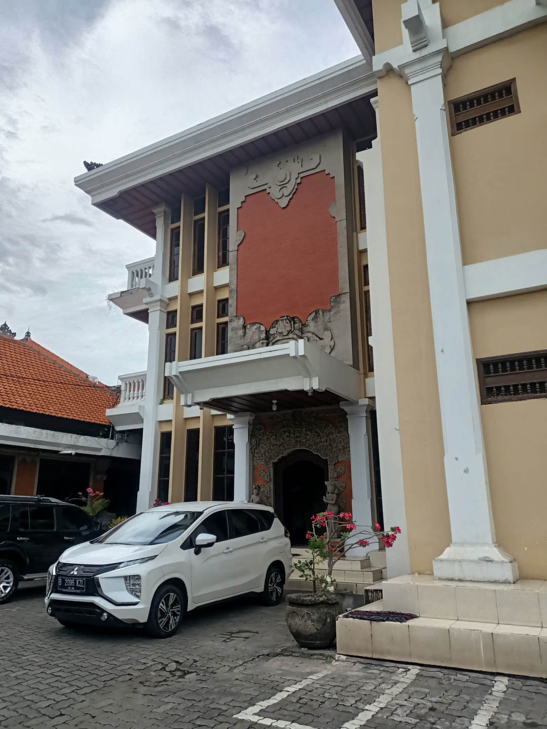 userImage-3