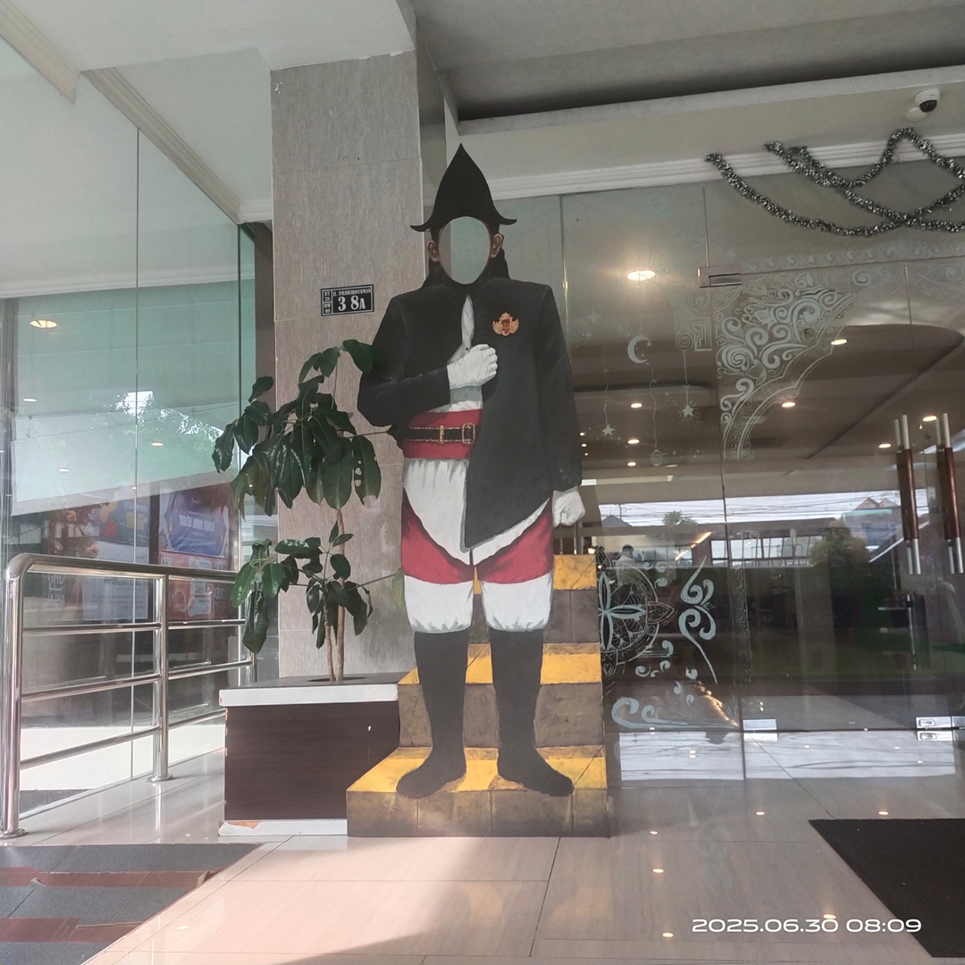 userImage-6