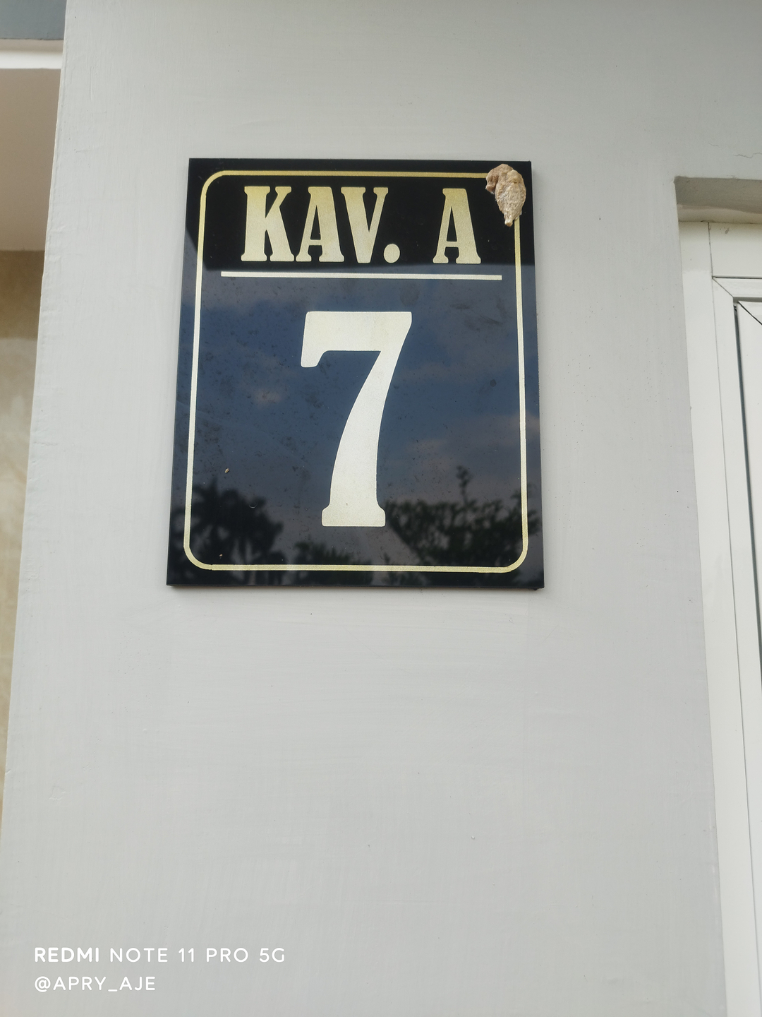 userImage-3