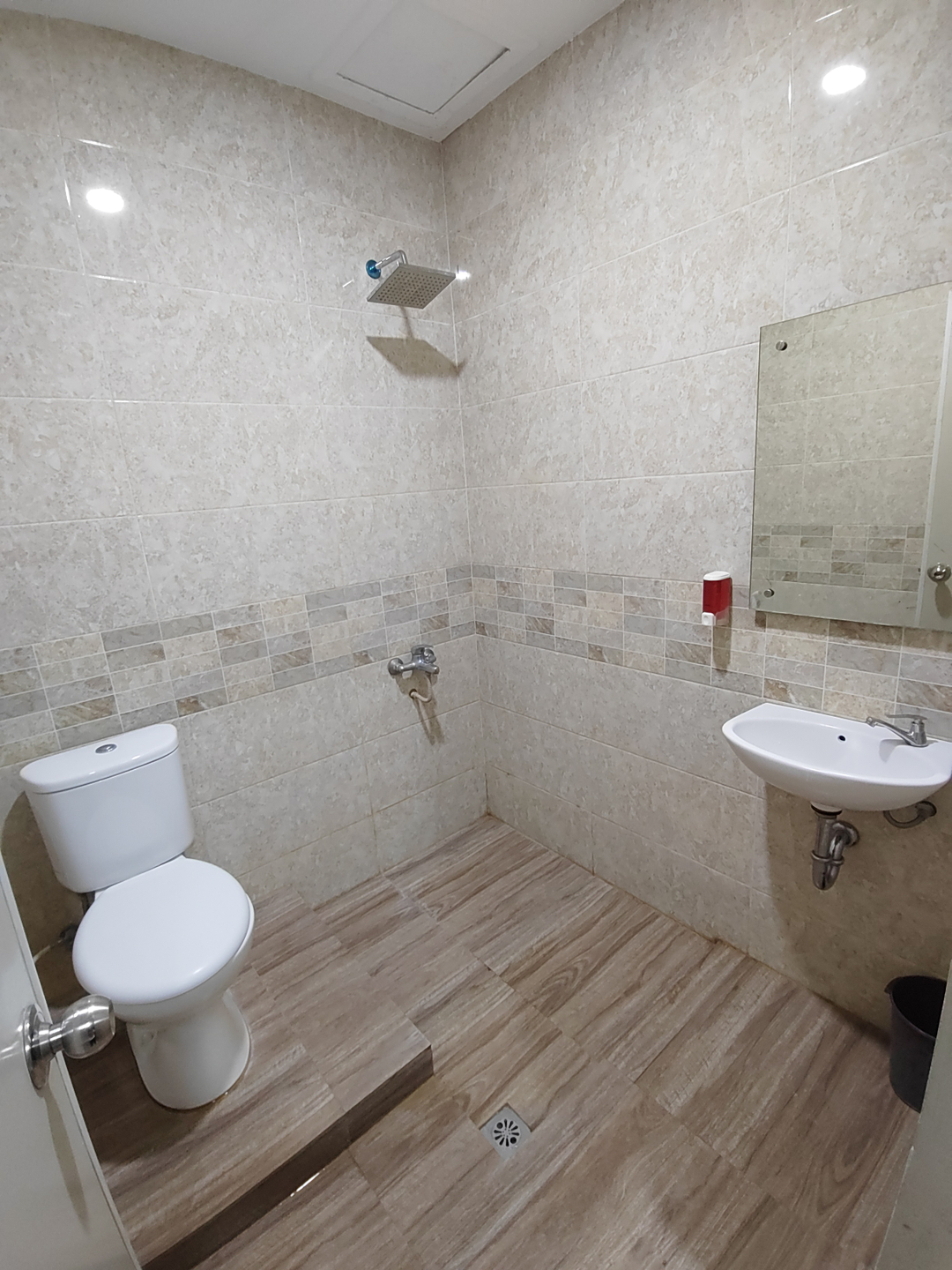 userImage-16